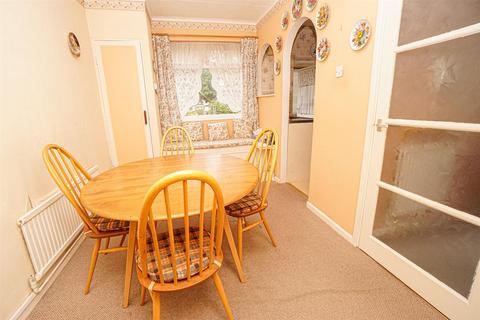 2 bedroom end of terrace house for sale, Edinburgh Road, St. Leonards-On-Sea