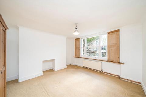 1 bedroom flat for sale, Queens Road, London SE15