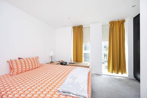 3 bedroom flat for sale, Ruckholt Road, Leyton, London, E10