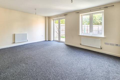 3 bedroom end of terrace house to rent, Ainsworth Drive, Dunmow CM6