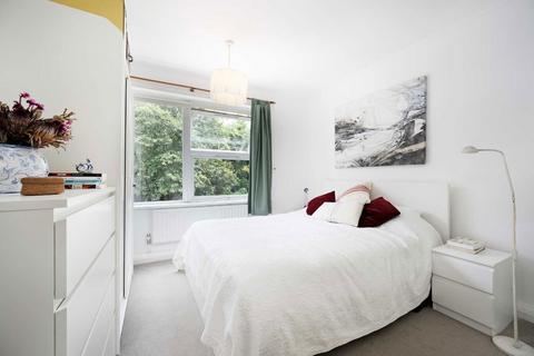 2 bedroom flat for sale, Woburn, London W13