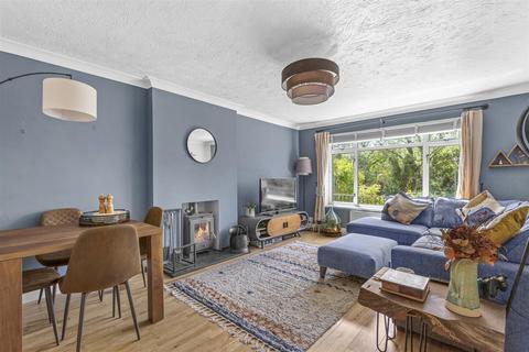 2 bedroom detached bungalow for sale, Warwick Avenue, High Wycombe HP12