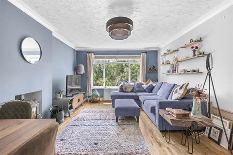 2 bedroom detached bungalow for sale, Warwick Avenue, High Wycombe HP12