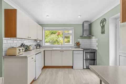 2 bedroom detached bungalow for sale, Warwick Avenue, High Wycombe HP12