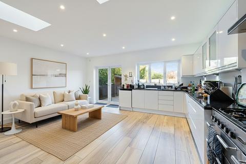 undefined, Ewell By Pass, Epsom, KT17
