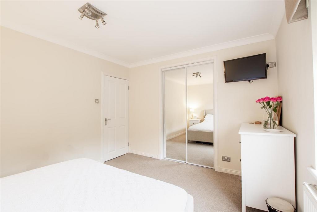Bedroom.one.jpg