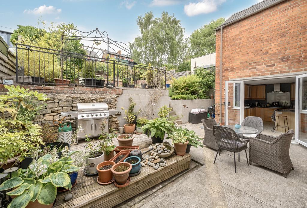 1315862 28 686400...