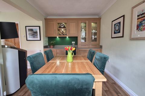 3 bedroom semi-detached house for sale, Lakin Drive, Bishops Itchington, CV47