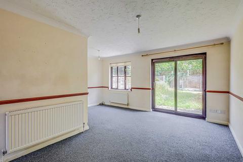 14 Bristol Close, Rayleigh, SS6 9RZ