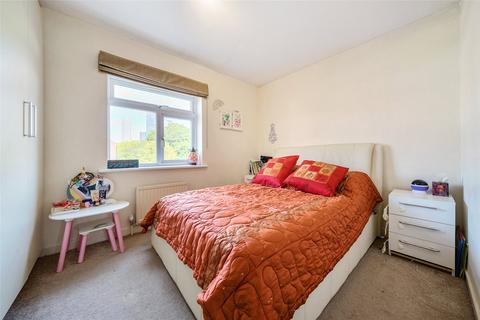 13 Lovell Place, London, SE16 6QQ