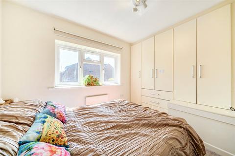 13 Lovell Place, London, SE16 6QQ