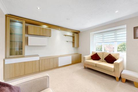 2 bedroom apartment for sale, Pembroke Lodge, Du Cros Drive, Stanmore, HA7
