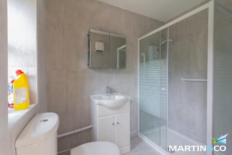 Studio to rent, Lordswood Road, Harborne, B17