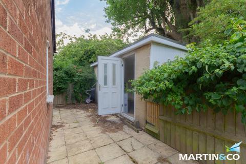 Studio to rent, Lordswood Road, Harborne, B17