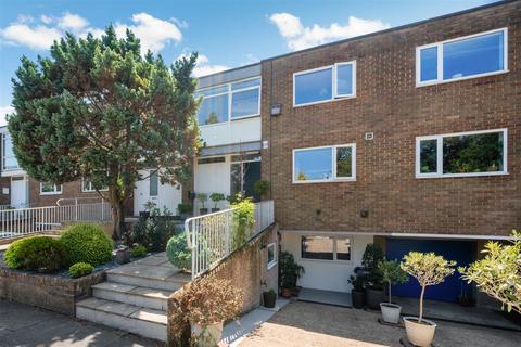 9 Cottenham Place, London, SW20 0NF