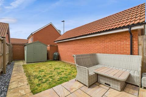 2 bedroom semi-detached house for sale, Preston Close, Bury St Edmunds IP32