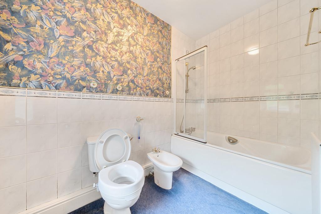 Ground Floor Bathroom