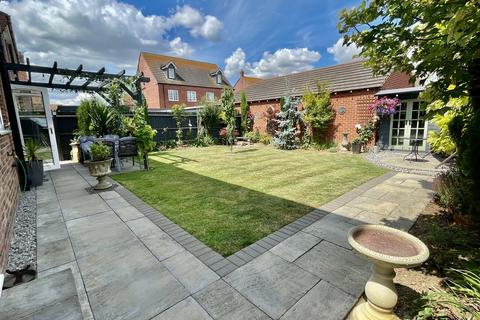 4 bedroom detached house for sale, Bluebell Close, Spalding PE11 3GT