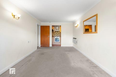 2 bedroom ground floor flat for sale, Restways Court, Danescourt