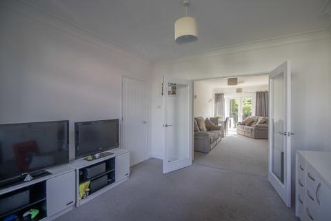 3 bedroom semi-detached house for sale, Knowe Road, Carlisle