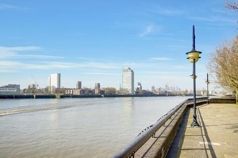 2 bedroom flat for sale, Shackleton Court, Docklands E14