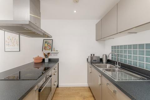Flat 403, Chadwick Court, 2 Jonzen Walk, London, E14 6GS