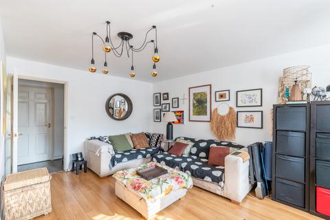 2 bedroom flat for sale, Elizabeth Fry Place, Shooters Hill SE18