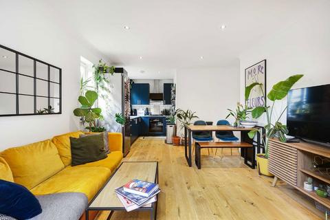 Flat 2, Blades Lodge, 12 Bristowe Close, London, SW2 2YB