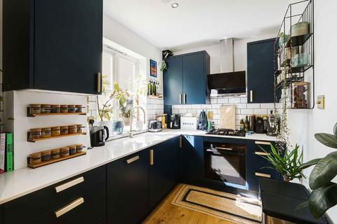 Flat 2, Blades Lodge, 12 Bristowe Close, London, SW2 2YB