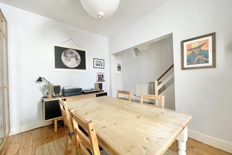 14 Cowick Road, Exeter, EX2 9BE