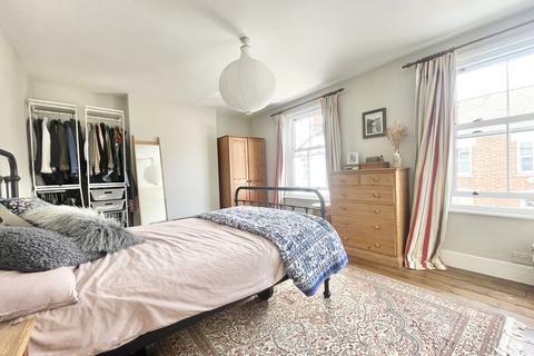 14 Cowick Road, Exeter, EX2 9BE