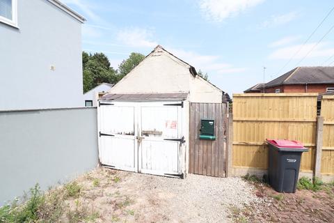 Garage to rent, Garage Church street, Mexborough S64