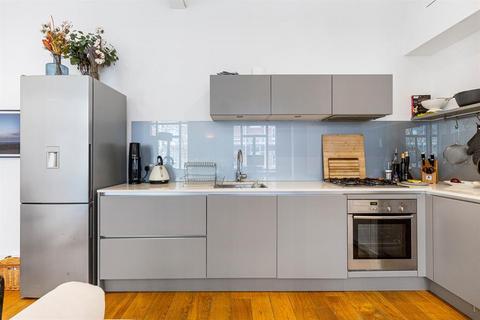 Flat 1, 4 Minerva Street, London, E2 9EH