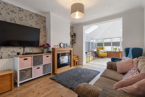 27 Lechmere Crescent, Worcester, WR2 6EE