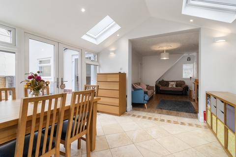 27 Lechmere Crescent, Worcester, WR2 6EE
