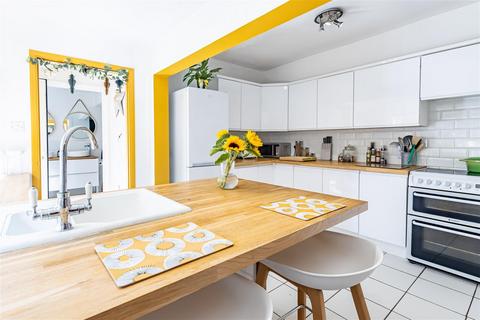 2 bedroom semi-detached house for sale, Woodfield Terrace, Thornwood