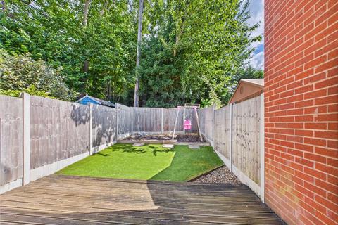 8 Baldwin Gardens, Stourport-on-severn, DY13 9GX