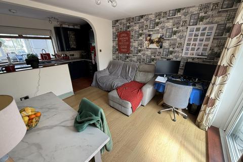 4 bedroom detached house for sale, Llanbadarn Fawr SY23