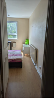 1 bedroom in a flat share to rent, Redbridge Lane East, Ilford IG4