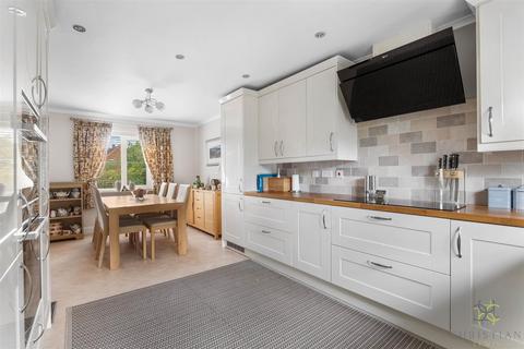 3 bedroom detached house for sale, Orchard Close, Evesham WR11
