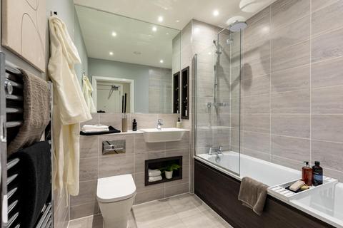 2 bedroom apartment for sale, Palmer at Regent's Gate, GU25, Trumps Green Road GU25