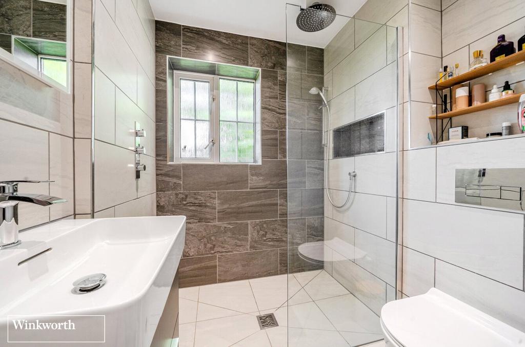 Ensuite