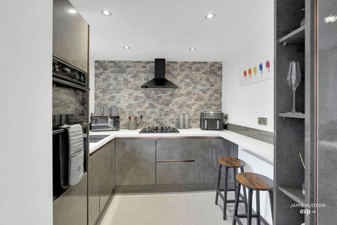 136 Brownside Road, Burnley, BB10 3JP