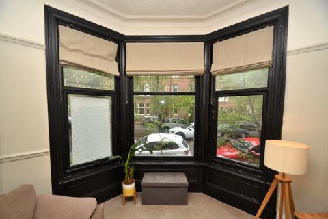 1 bedroom flat for sale, Edgemont Street, Shawlands, Glasgow, G41 3EH