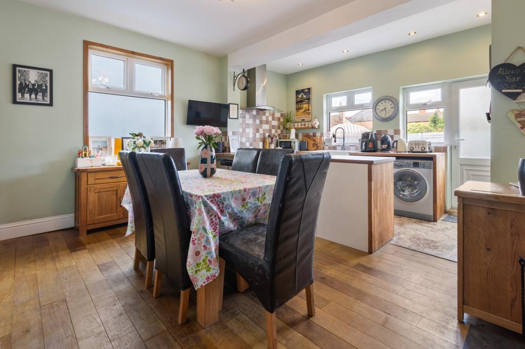 Kitchen Diner