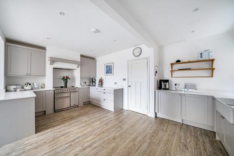 14 Johnston Walk, Guildford, GU2 9XP