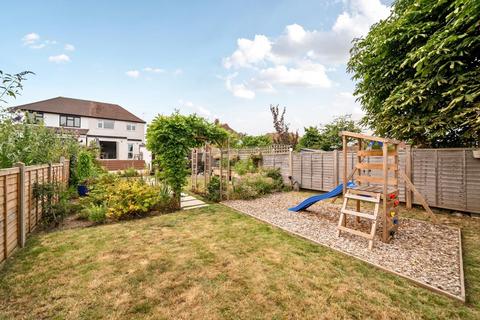 14 Johnston Walk, Guildford, GU2 9XP