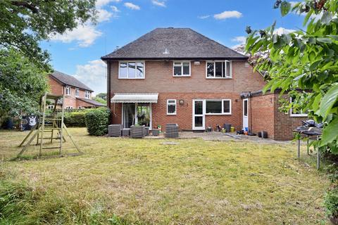 4 bedroom detached house for sale, Napper Place, Cranleigh, GU6