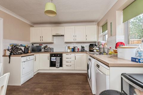 2 bedroom semi-detached house for sale, The Hawthorns, Ossett WF5