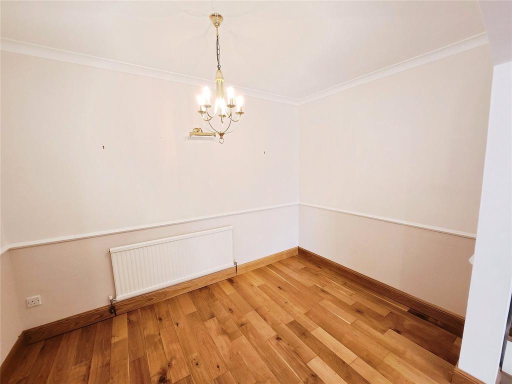 Kitchen Dining Area